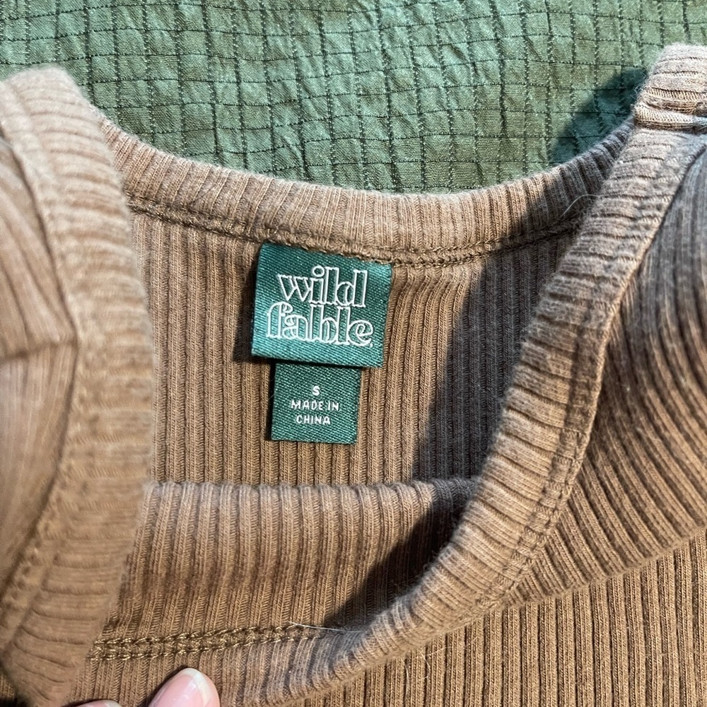 Wild Fable Brown Ribbed cropped Tank Top - Picture 3 of 3